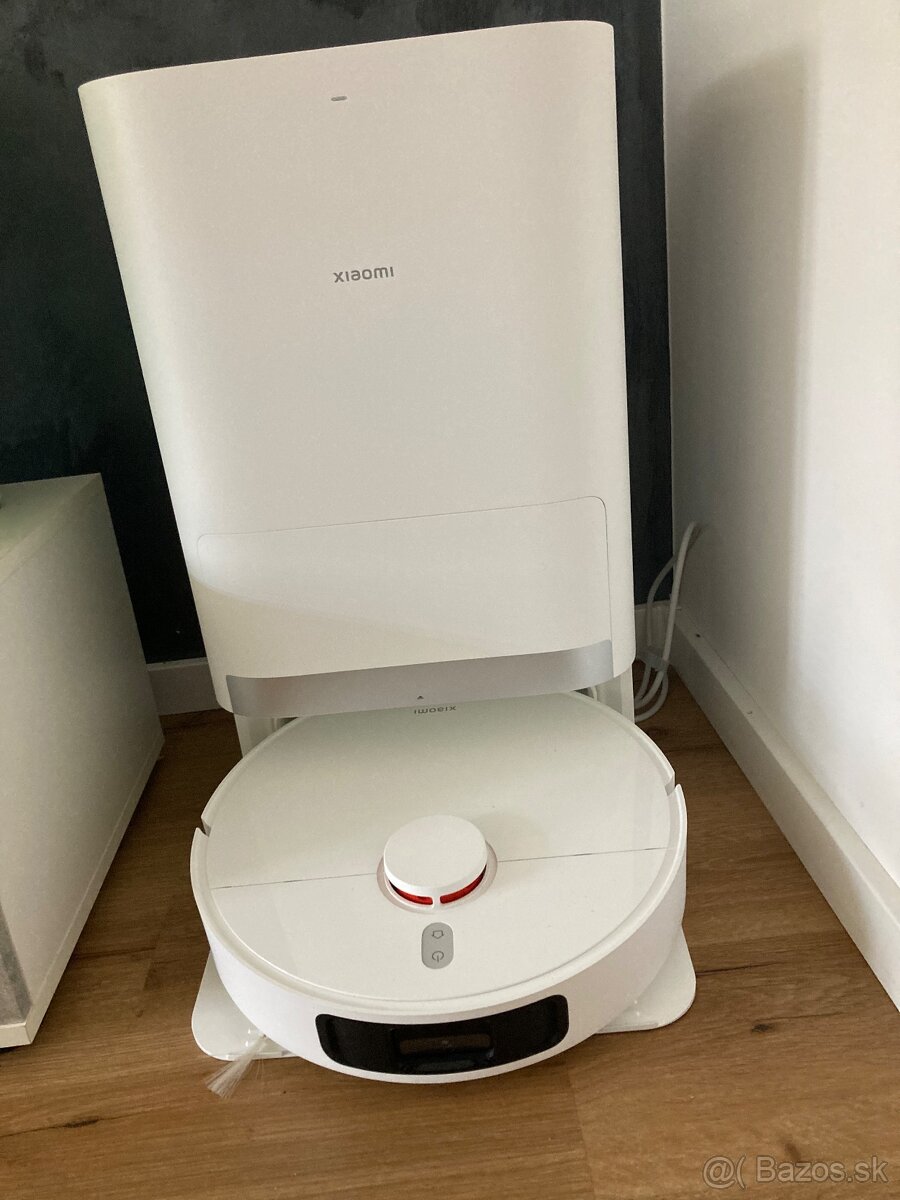 Predám vysávač Xiaomi Robot Vacuum X20+ EU