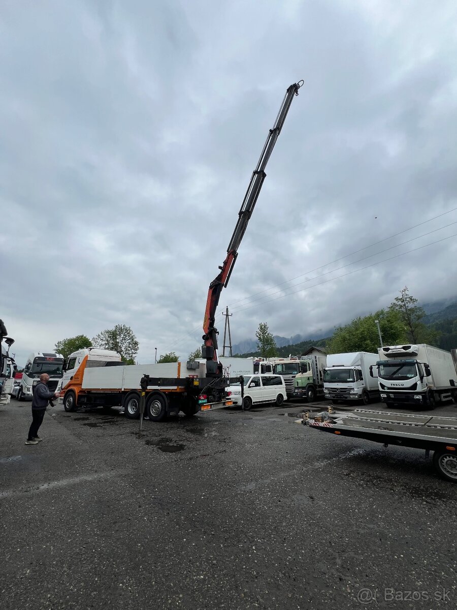 Autodoprava s hydraulickou rukou