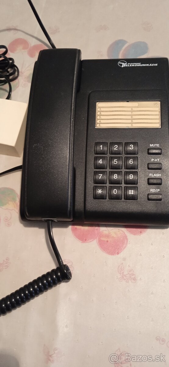 Telefón na pevnú linku