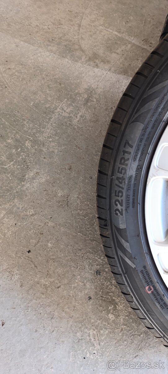 Elektróny 225 45 17 rozteč 5x112