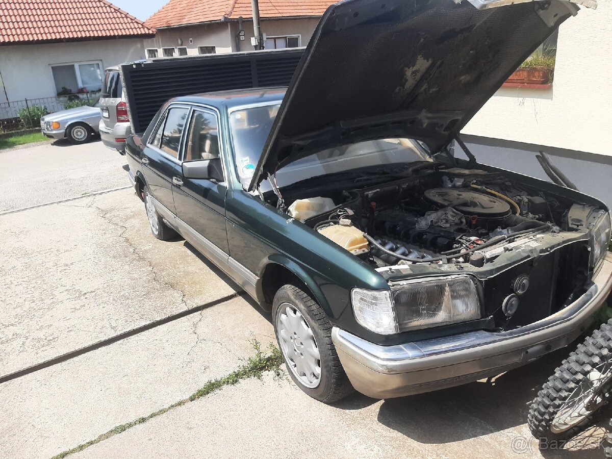 Mercedes Benz W126 300 SE