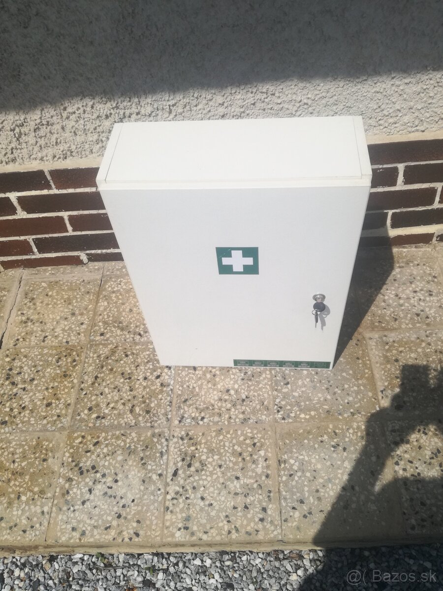 Skrinka na rôzne použitie