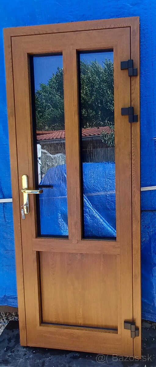 Predám hliníkové vchodové dvere 80 x 200 zlaty dub