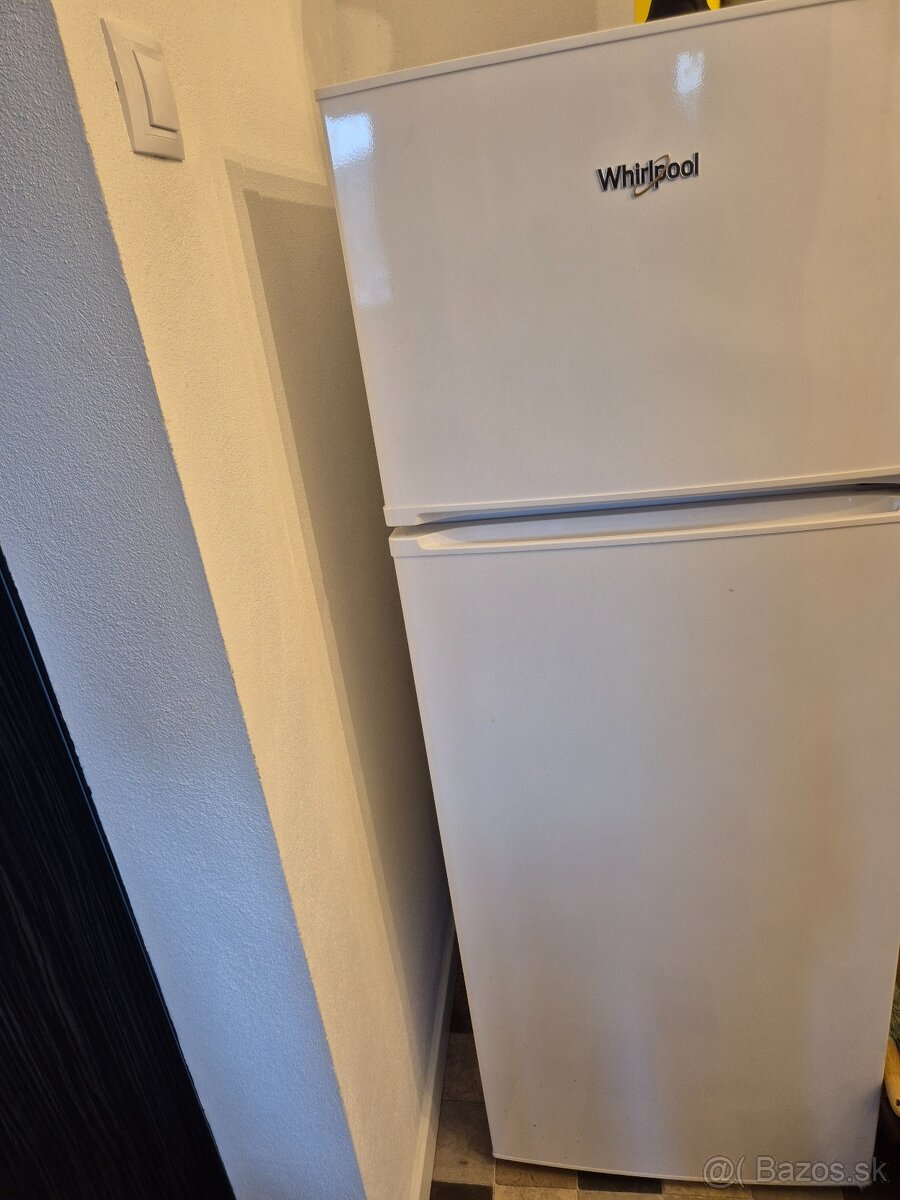 Predám kombinovanú chladničku Whirpool
