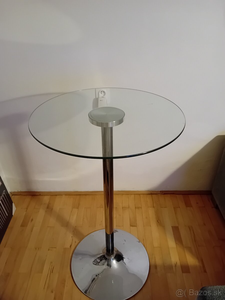 Barovy stolik a stolicky