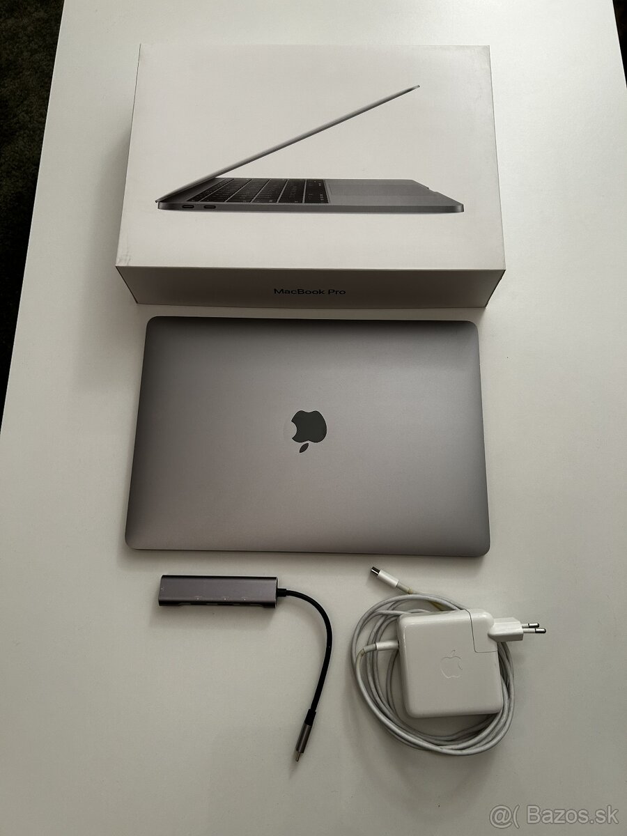 MacBook Pro 13" (2017) – Space Gray