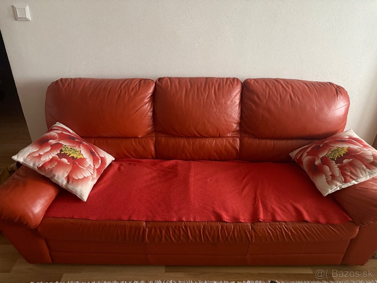 Terakotová kožená sedačka