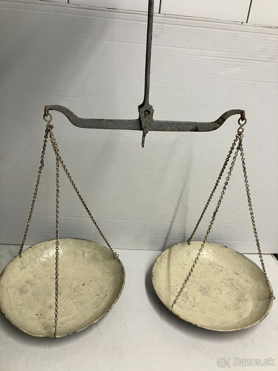 Závesná misková váha starožitná