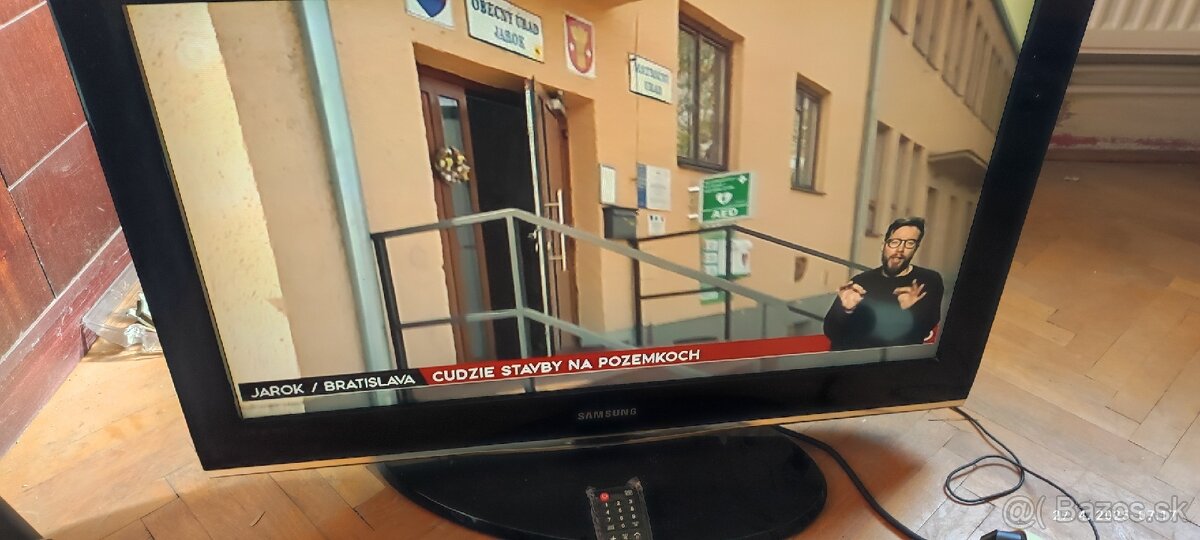 Led tv samsung 80cm uhlopriečka