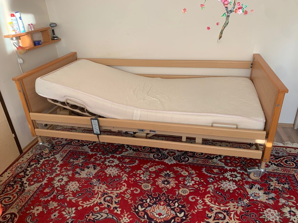 Elektricka polohovatelna postel BURMEIER