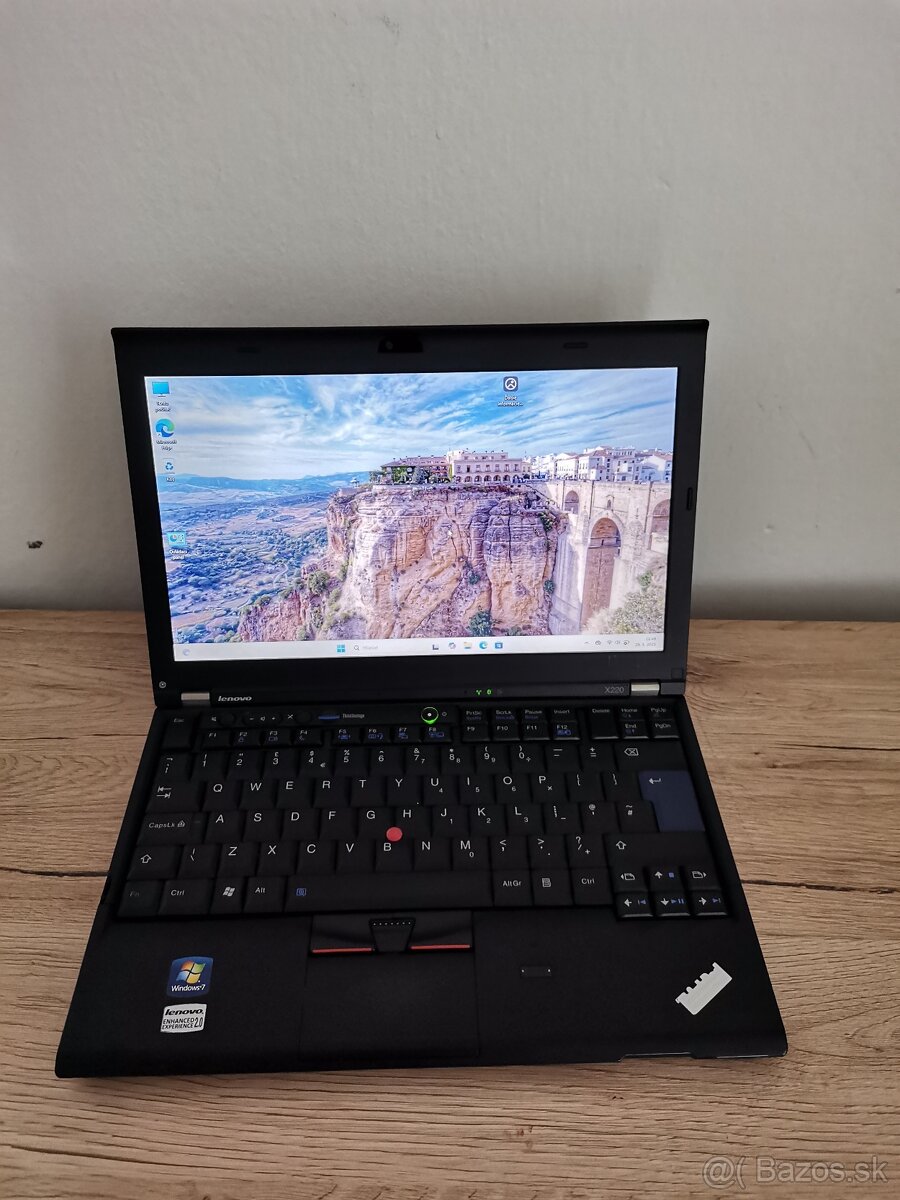 Lenovo X220 I5 2520M,8GB RAM,120GB SSD, 12,5" LED HD