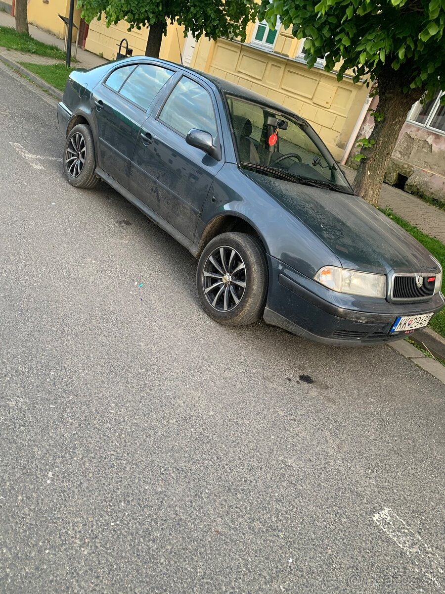 Škoda oktavia 1