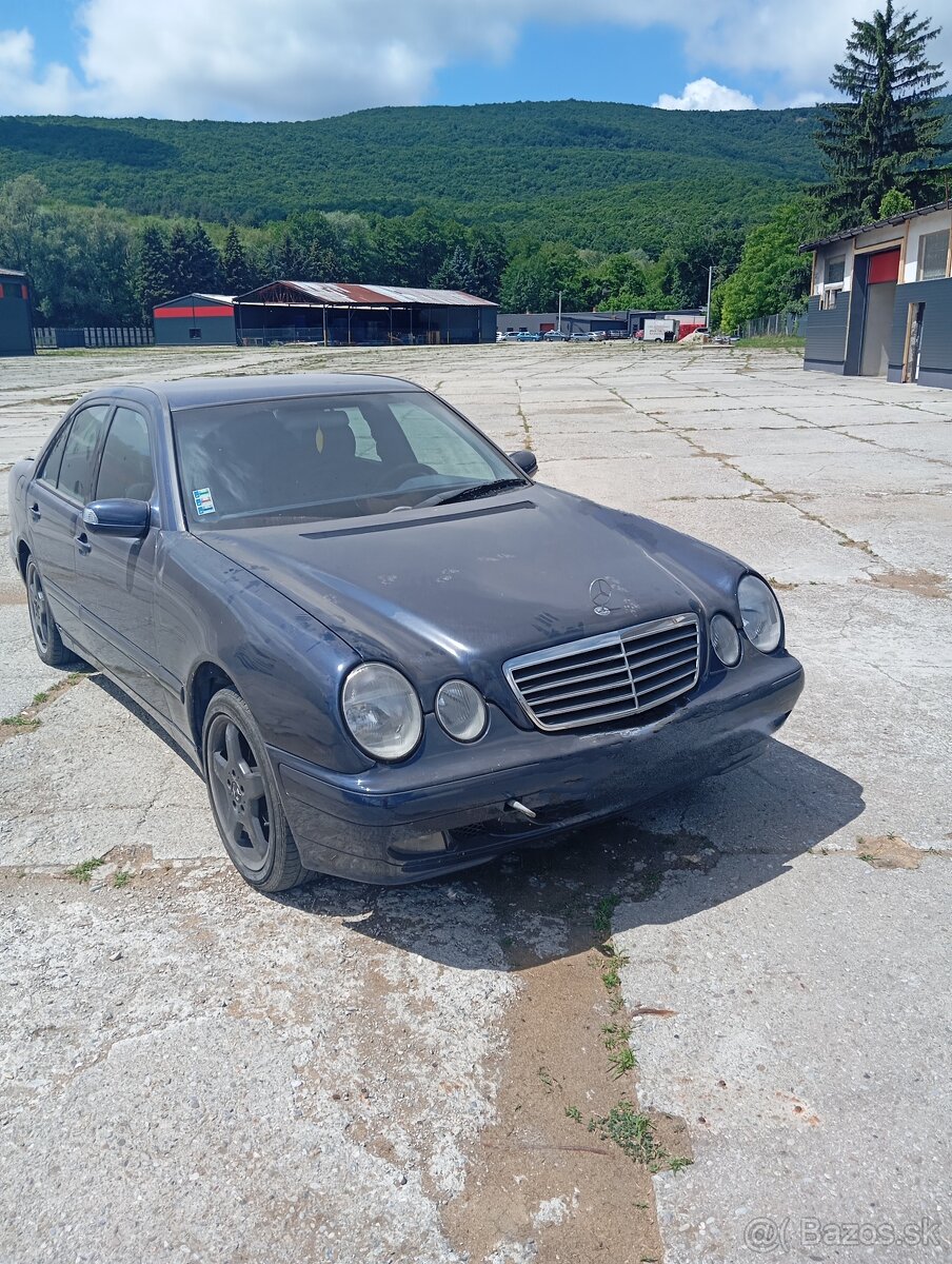 Mercedes