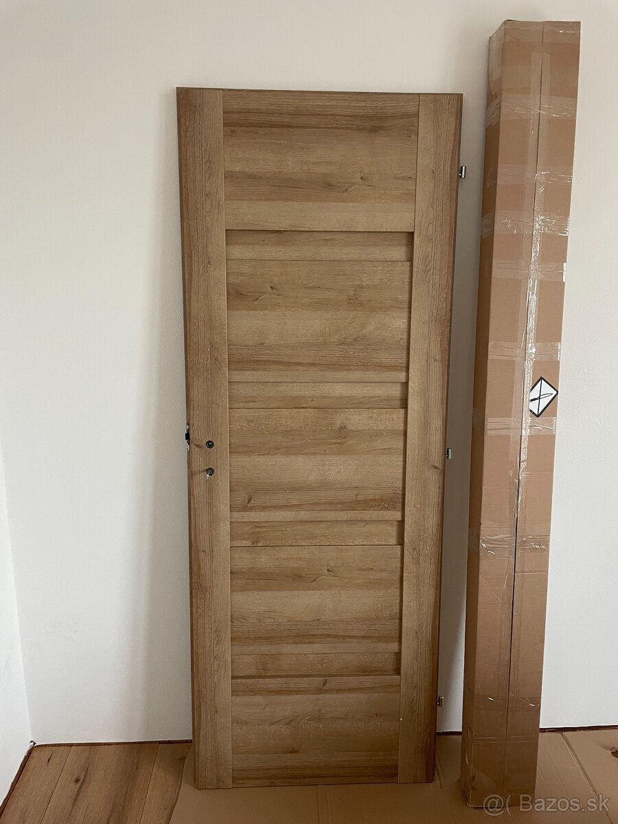 NOVÉ interiérové dvere + obložková zárubňa – 70 cm šírka / 1
