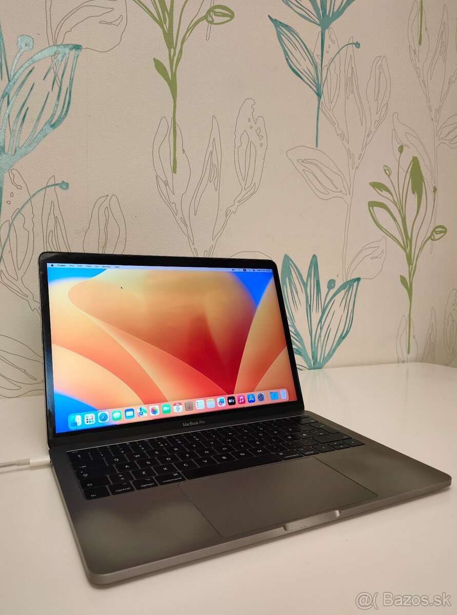 Macbook Pro A1708 i5/8 GB RAM/256 GB SSD