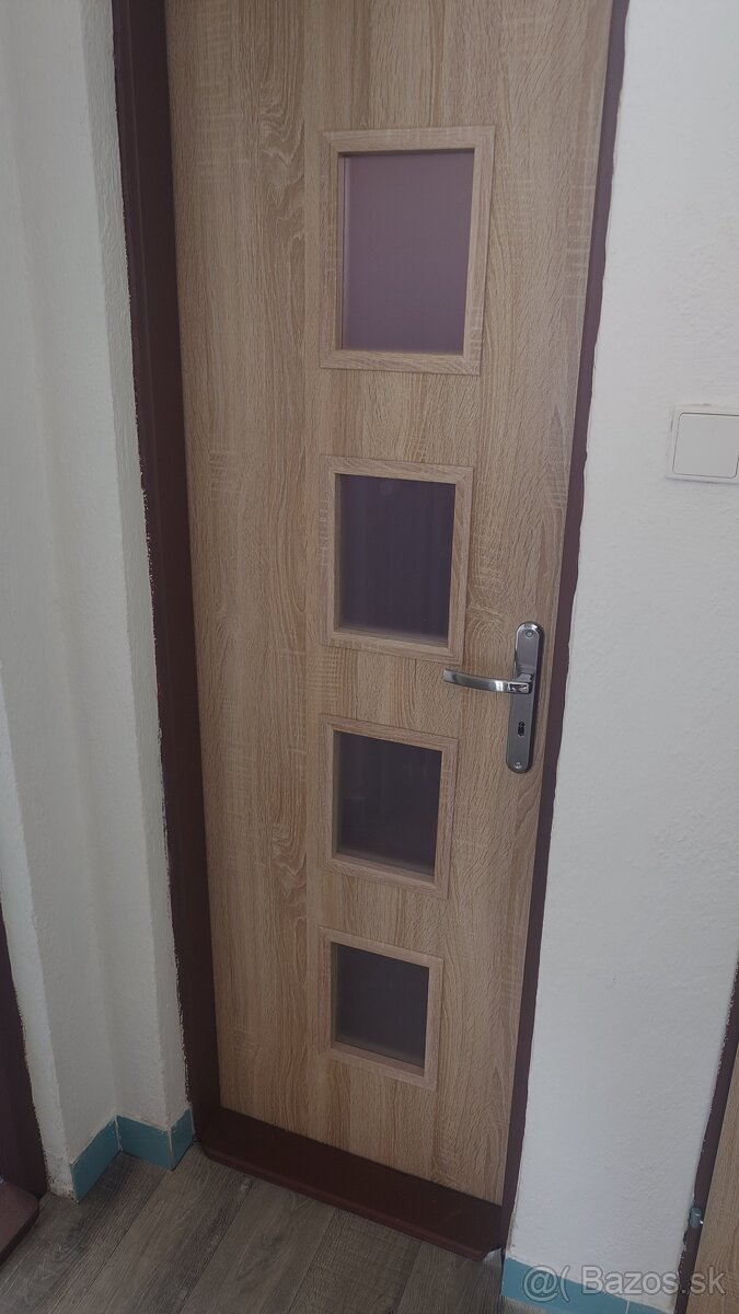 Dvere 60