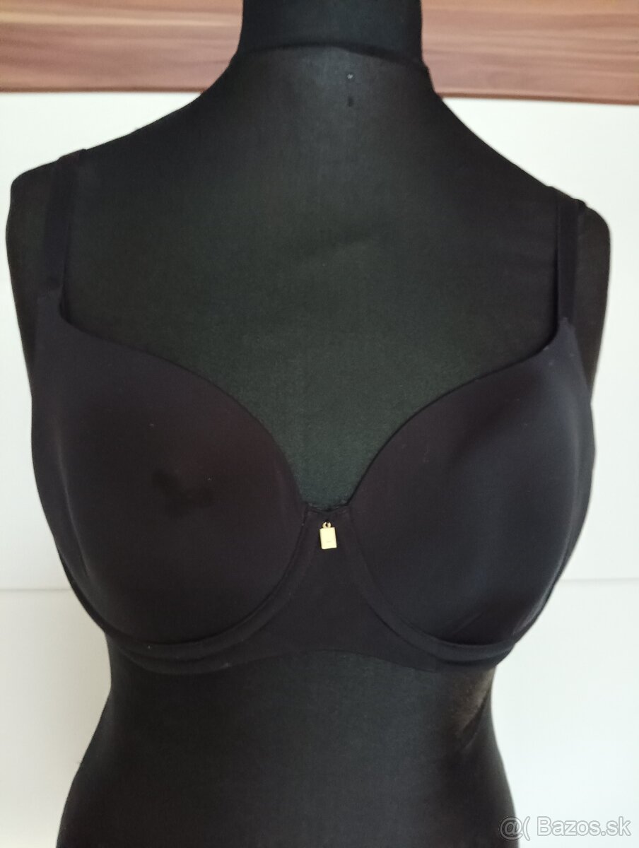 3x podprsenky 80B a 85B