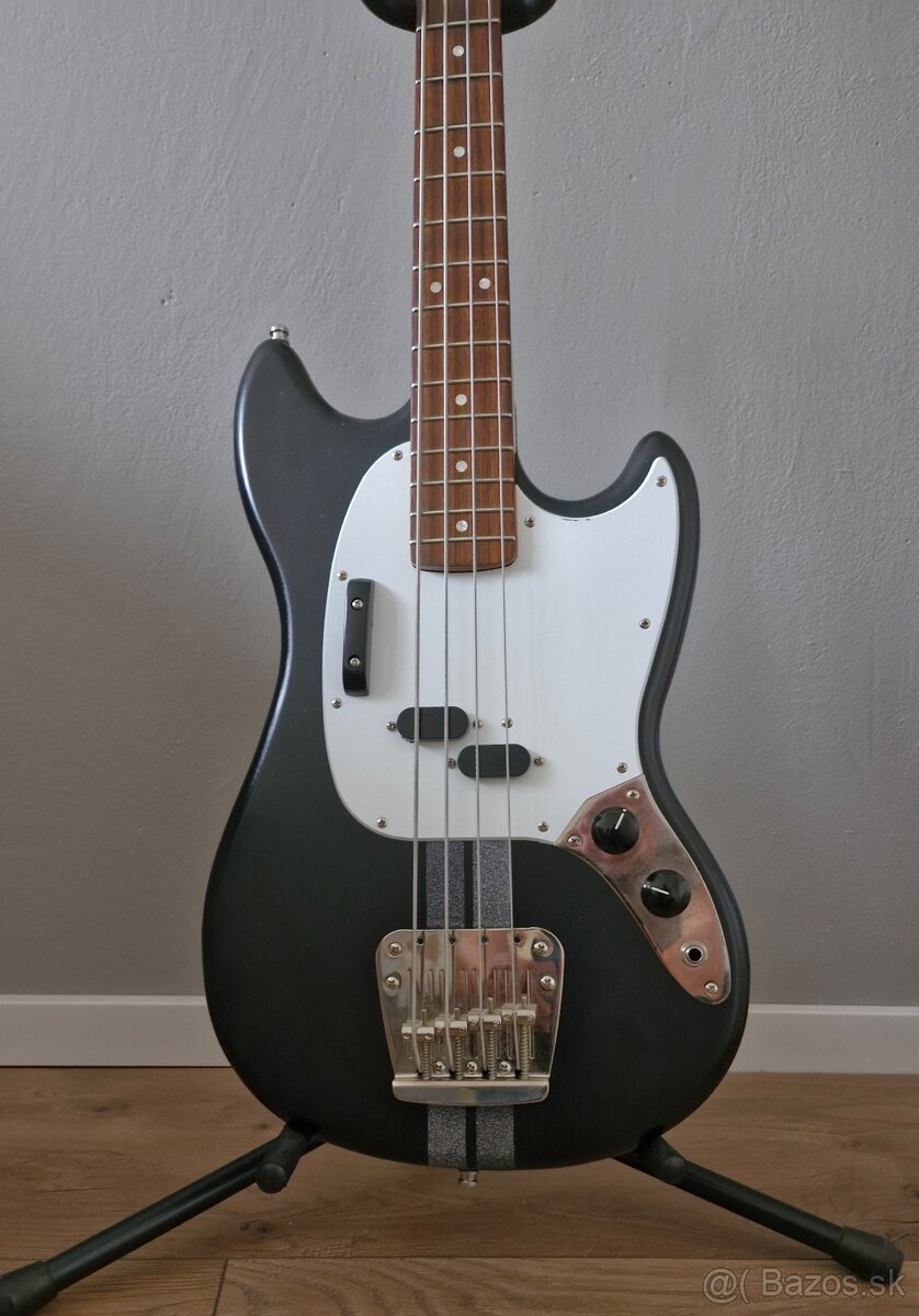 Basgitara Mustang Squier