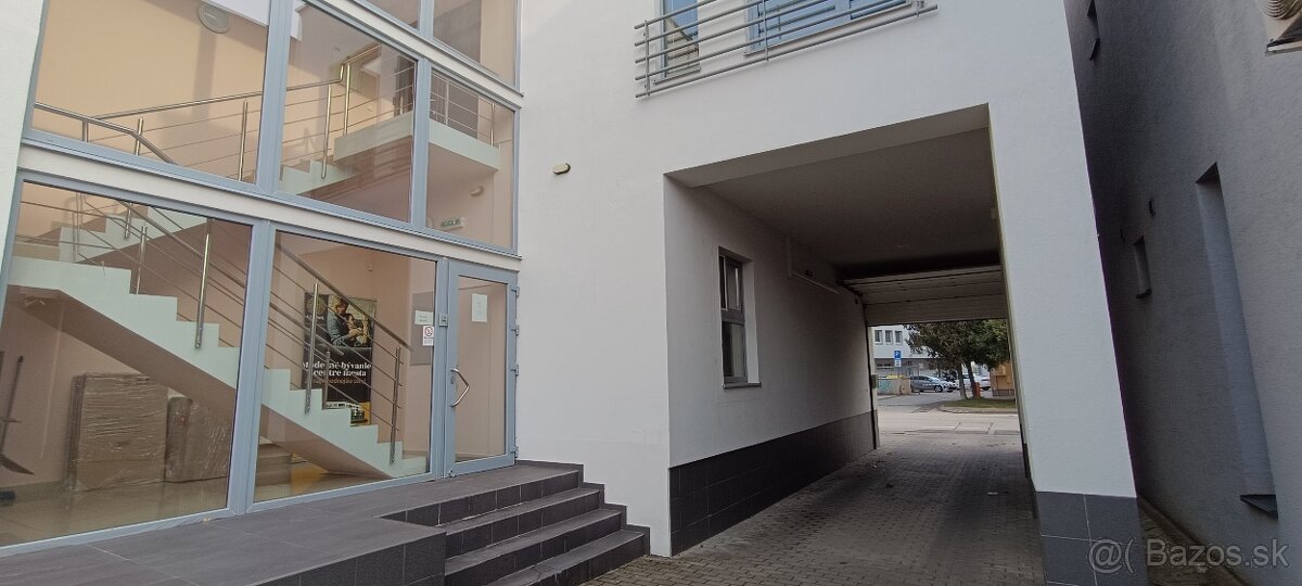 Reprezentačný nájom, Dvoj kancelária, Galanta, centrum