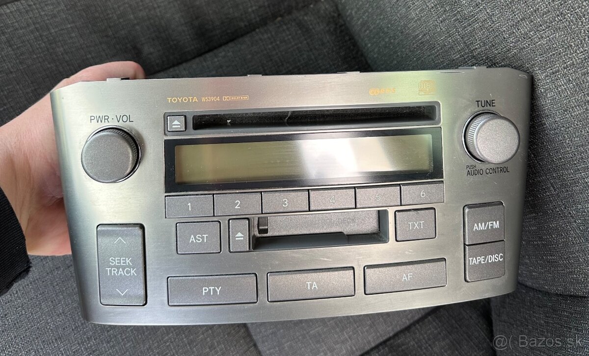 Rádio originál Toyota Avensis