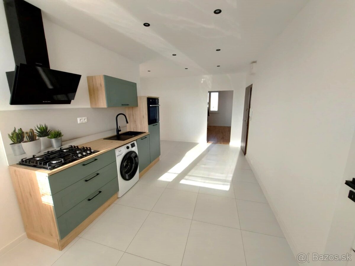 Pekný 3.izbový byt po kompletnej rekonštrukcii, 65m2
