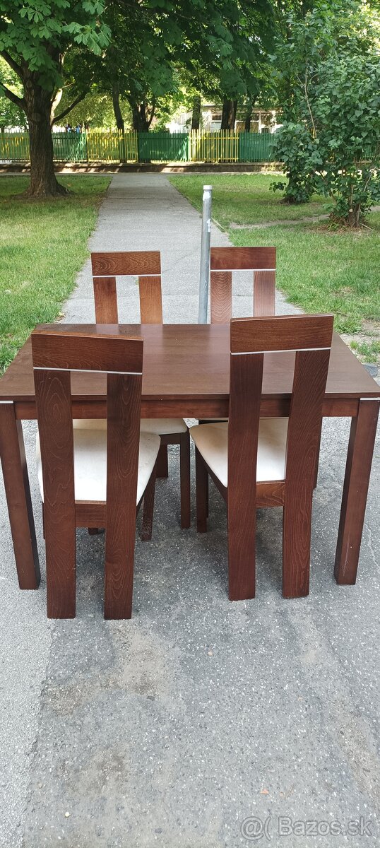 jedálenský stôl +4 stoličky