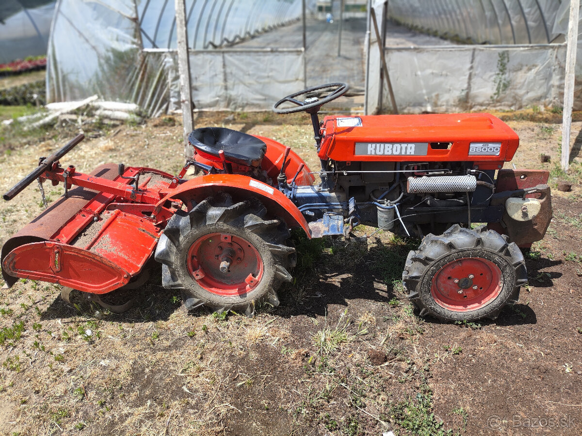 Kubota B6000
