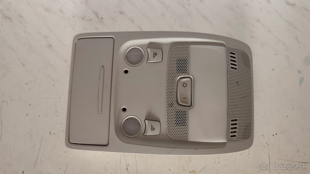 Osvetlenie interier Audi A4 B8