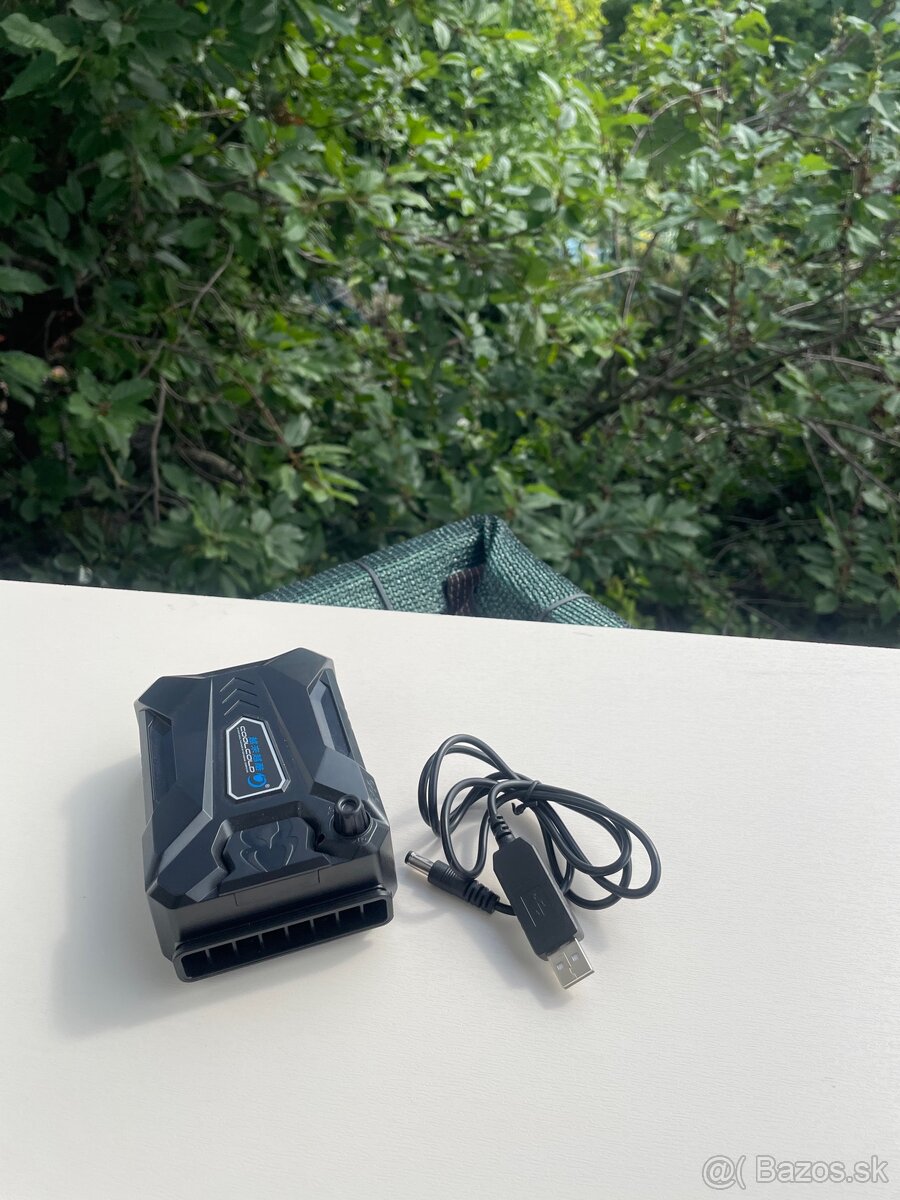 Mini chladič na notebook.