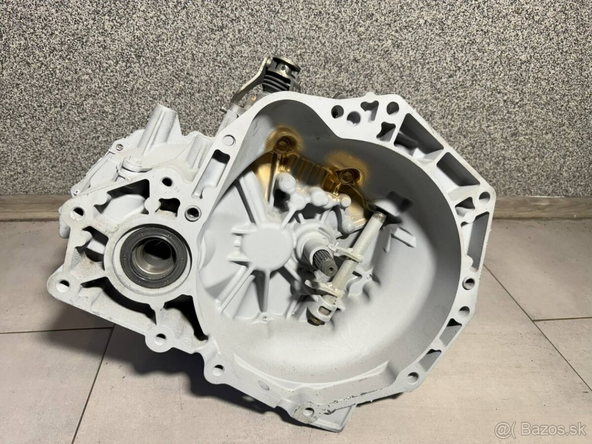 Manuální převodovka Suzuki MK6