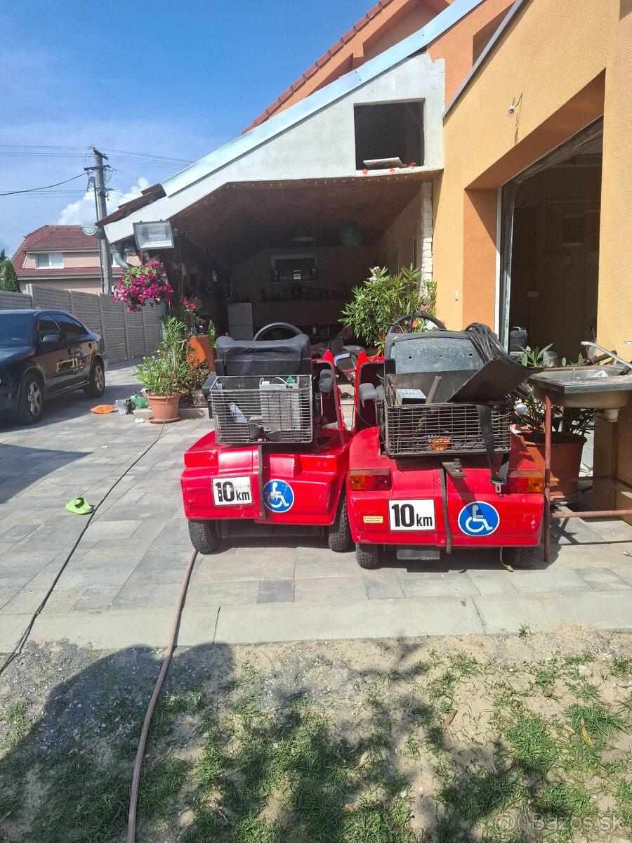 Predám 2 elektrické autíčka 400 eu