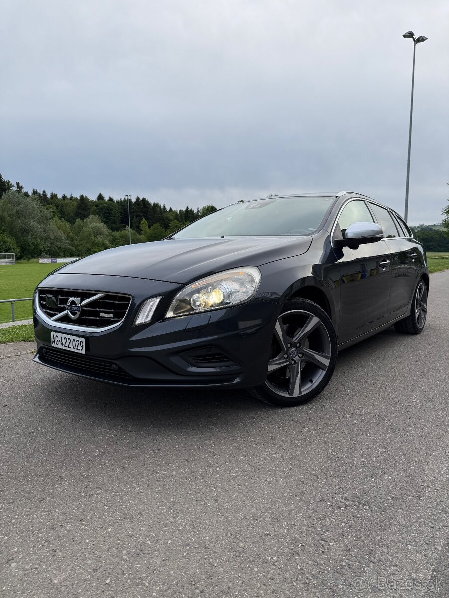 Volvo V60 R-Design