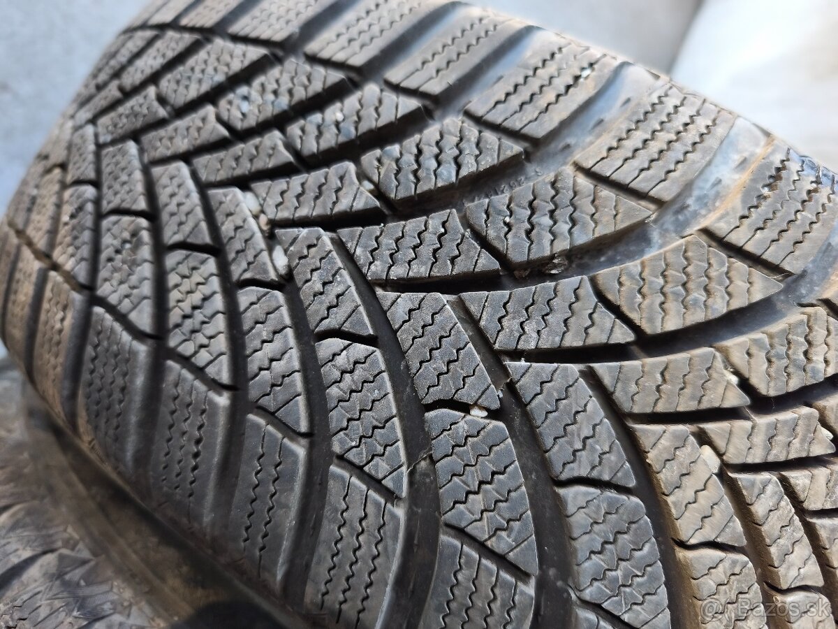 205/55 r16 zimné pneumatiky 8mm