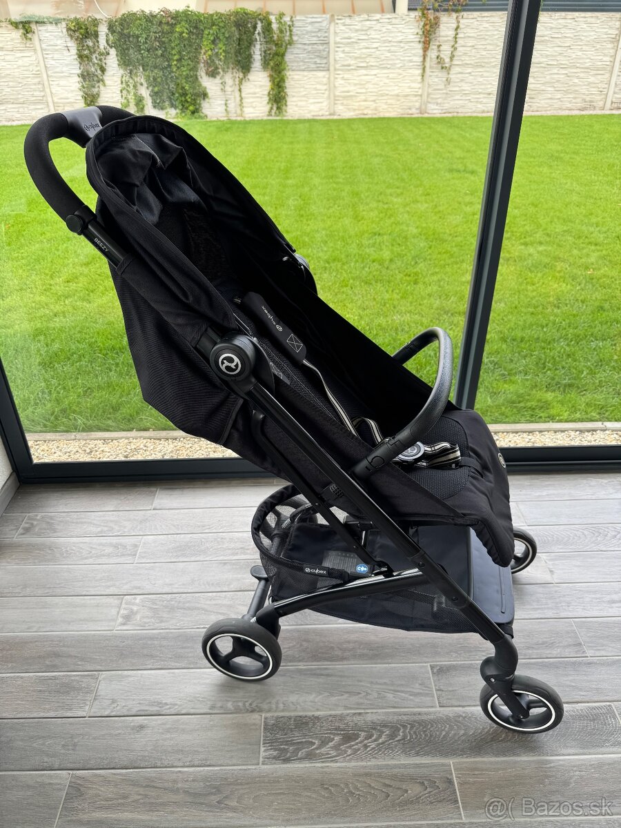 Cybex Beezy Black
