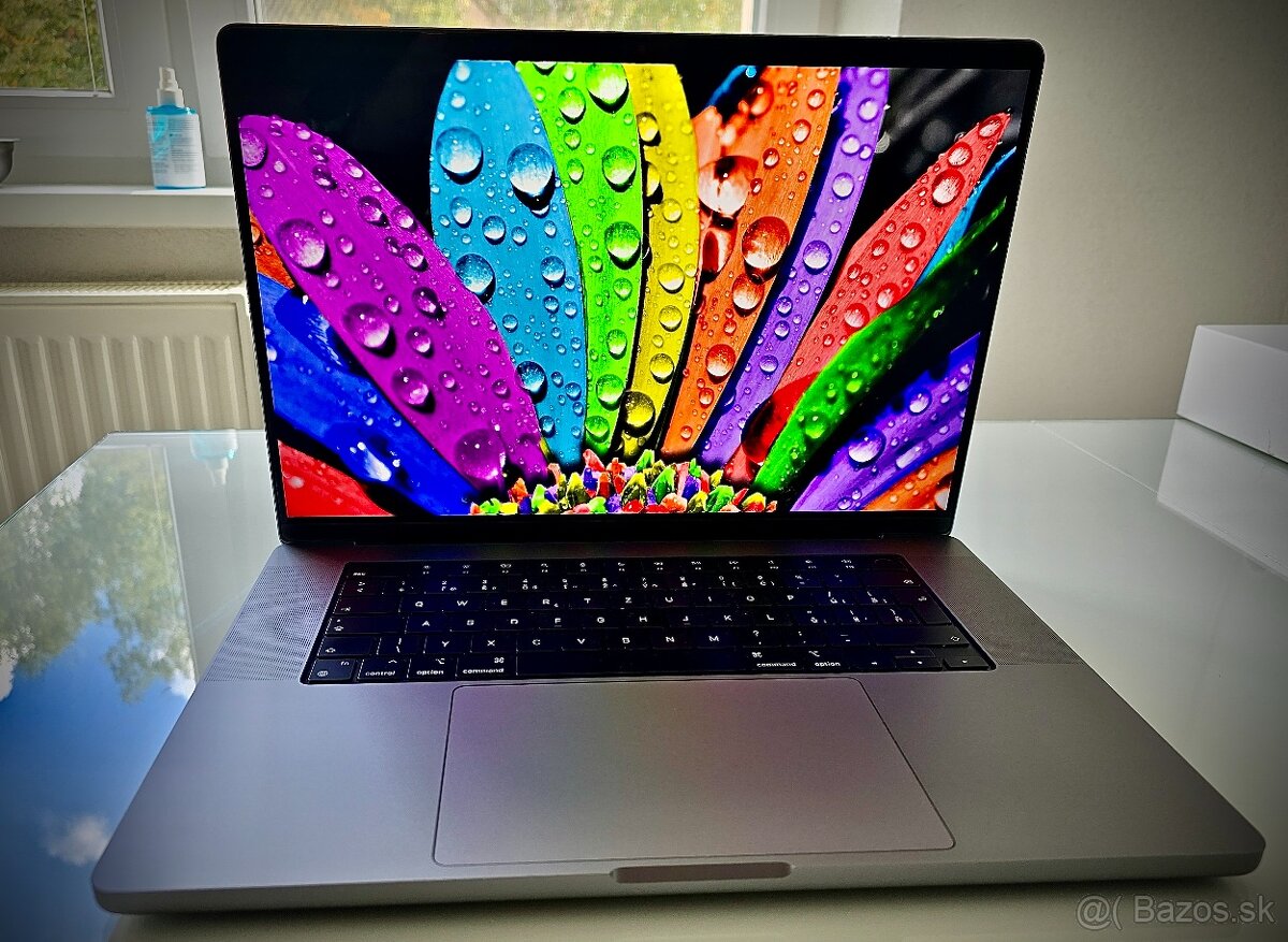 Macbook Pro 16"