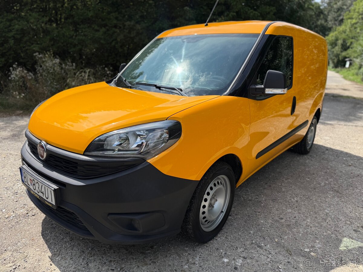 Fiat Dobló Cargo 1.4 T-Jet XL Base E6