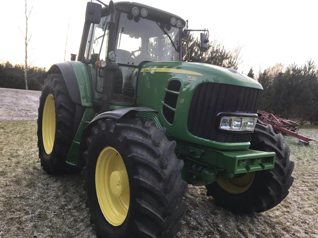 Kúpim - JOHN DEERE 7530 - 7930 - Kúpim