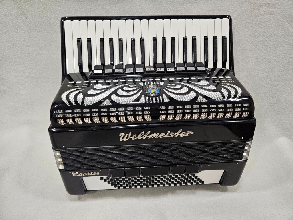 akordeon weltmeister caprice 96 basovy TOP