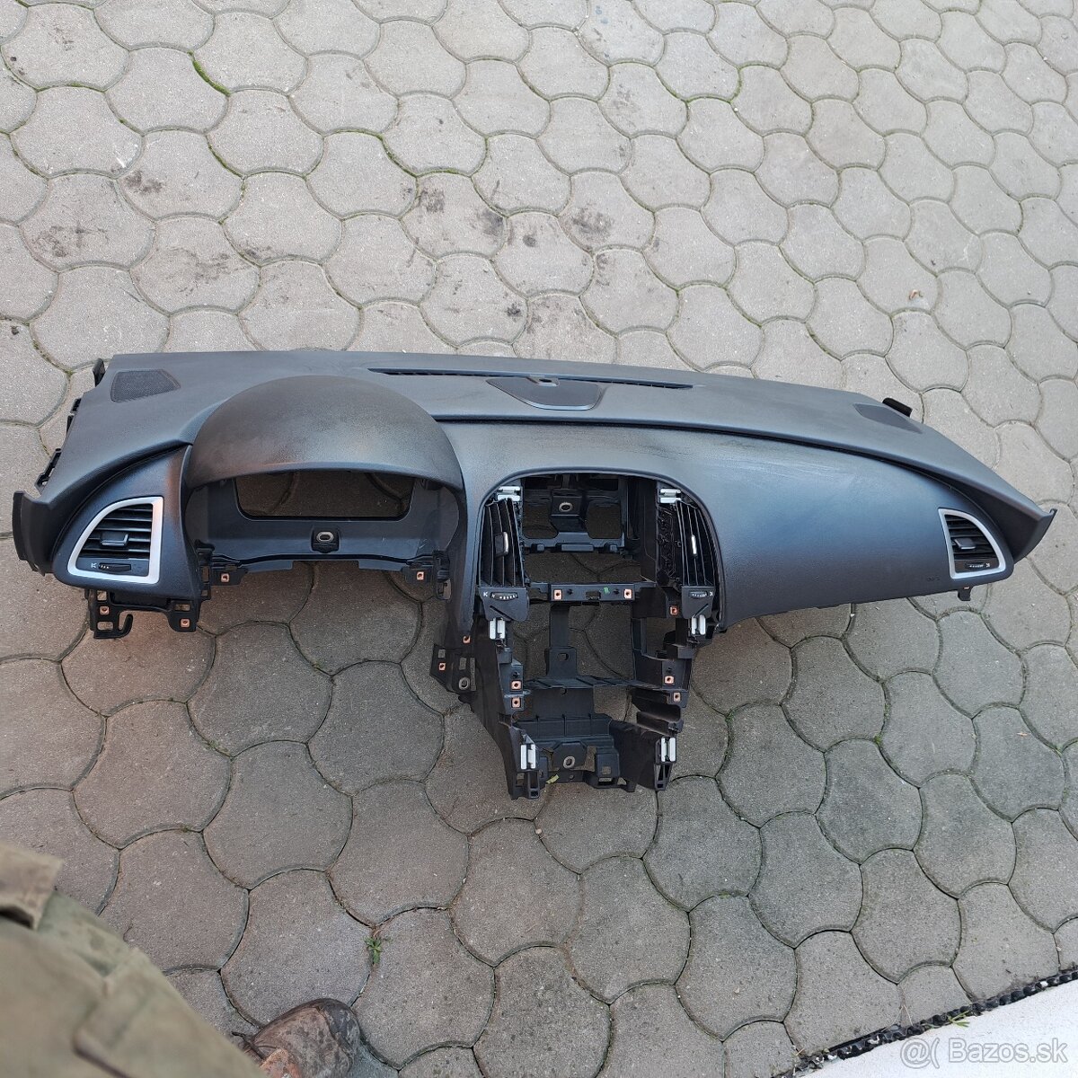 Predam palubovku na opel astra j