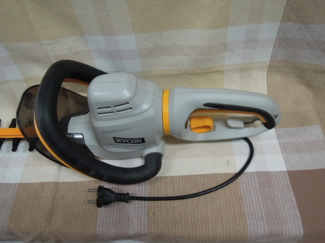 Plotostrih RYOBI RHT 500R