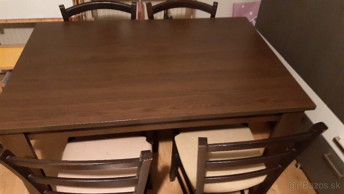 Stôl + stoličky 4ks