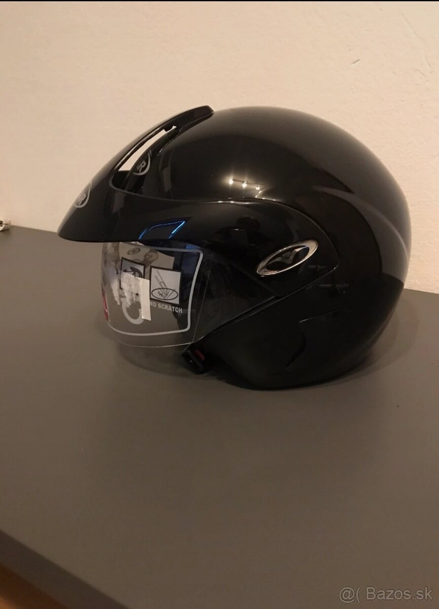 Prilba xxxl na motorku alebo skúter