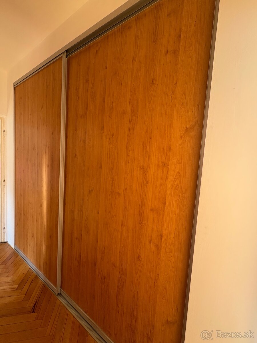 Rolldoor