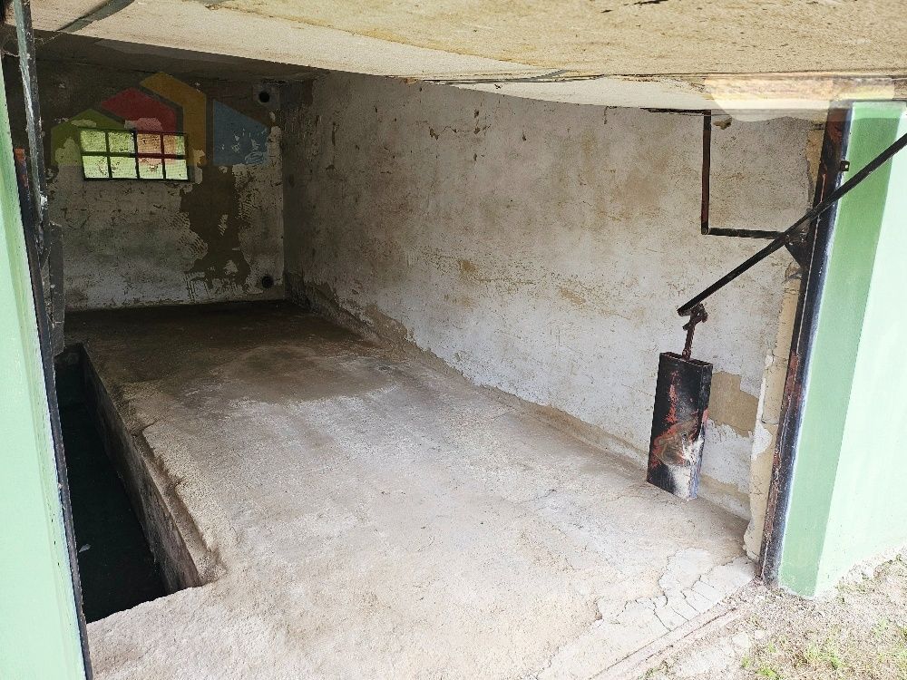 GARÁŽ S JAMOU NA PREDAJ- Bánovce nad Bebravou / 21 m2 / SEVE