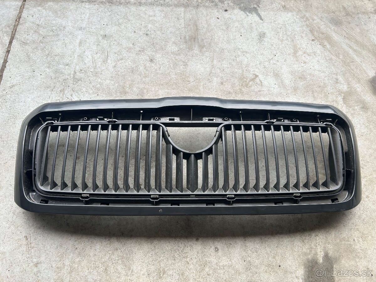 Maska Skoda Octavia 1 FL