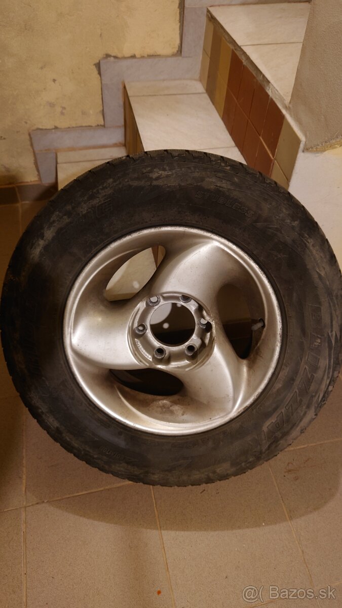 Alu disky 16 Nissan Terrano ll 7Jx16H2