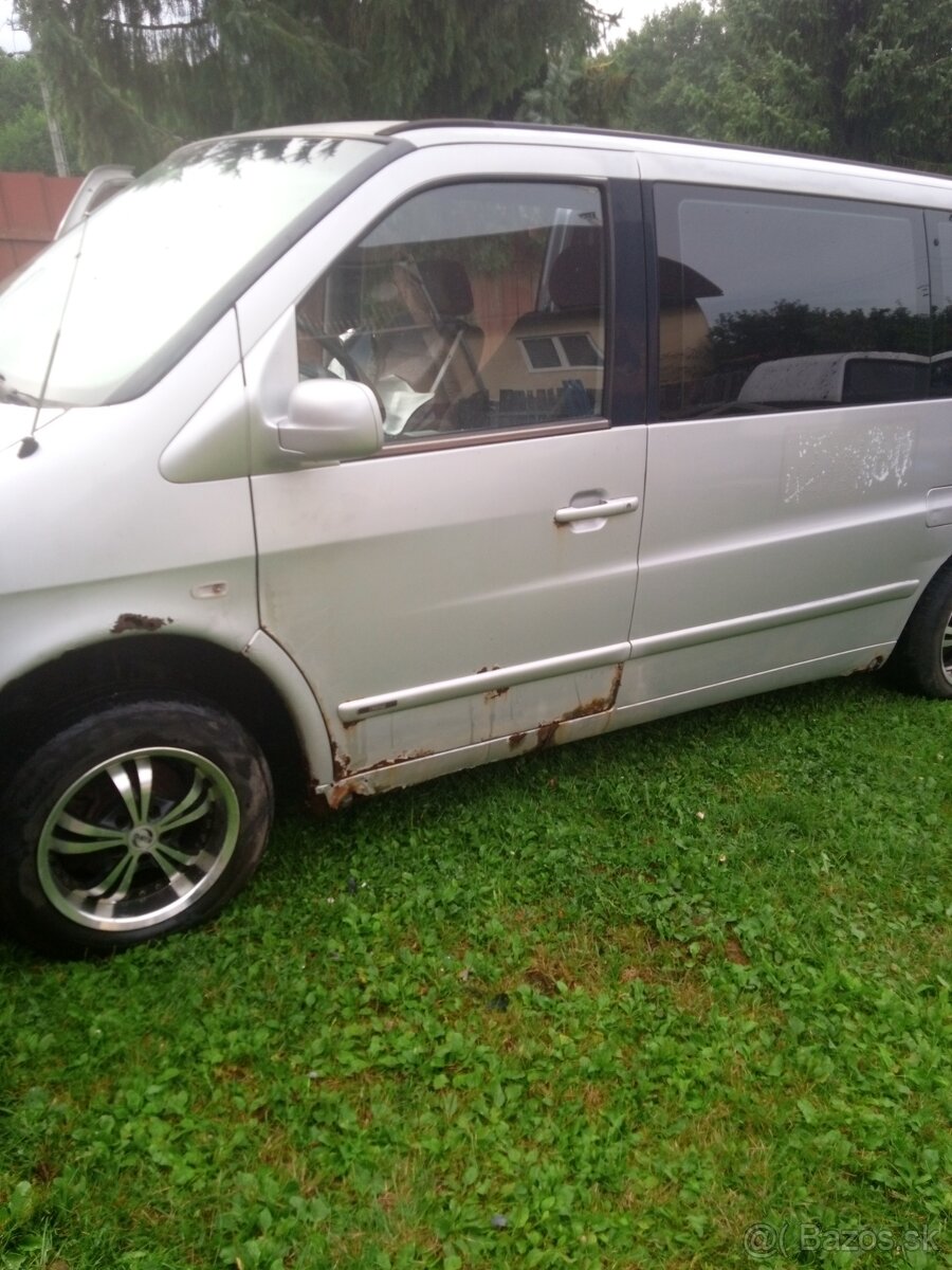 Mercedes Vito V-class V200
