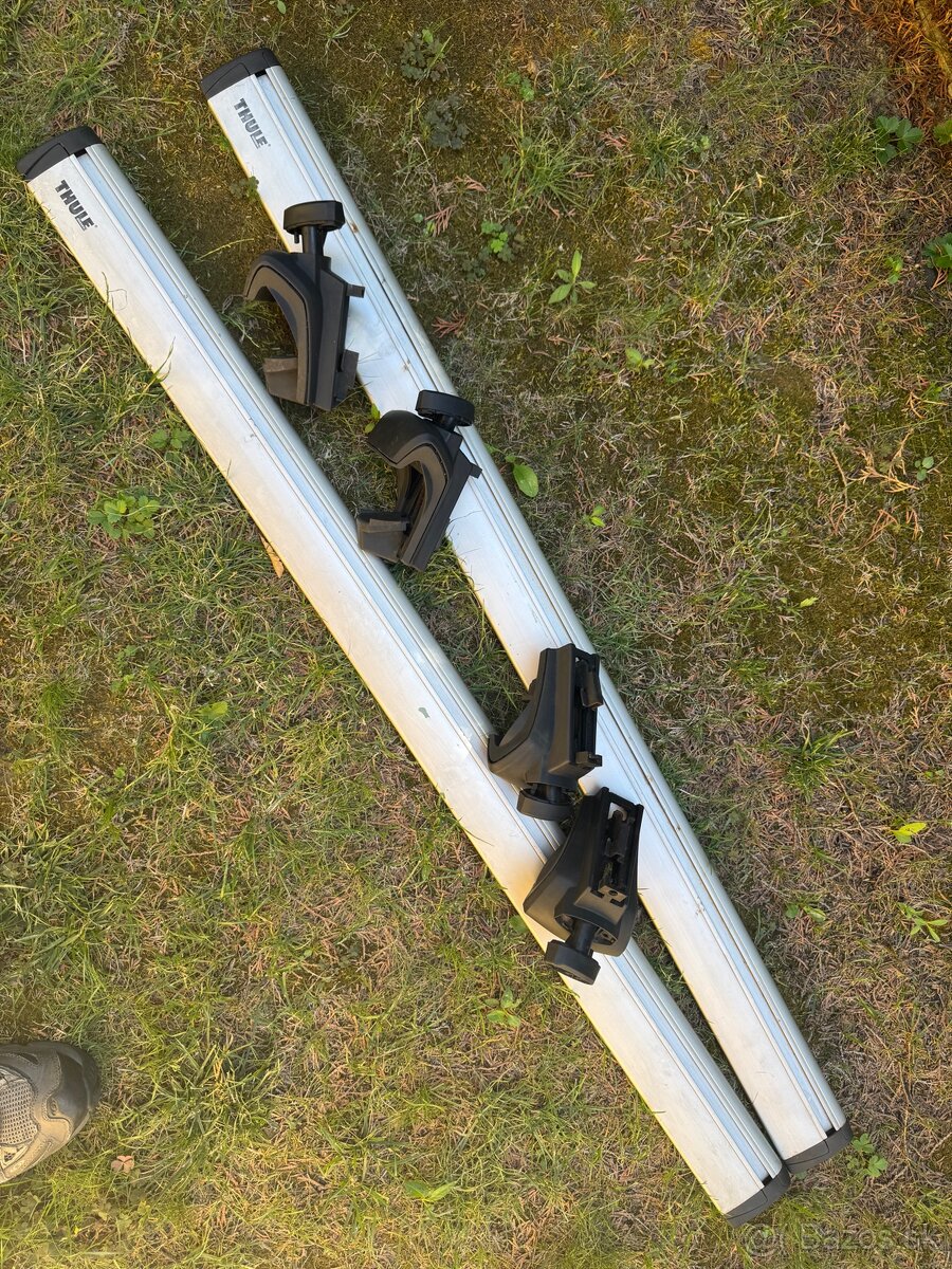 Thule univerzálne priečne nosiče 120cm