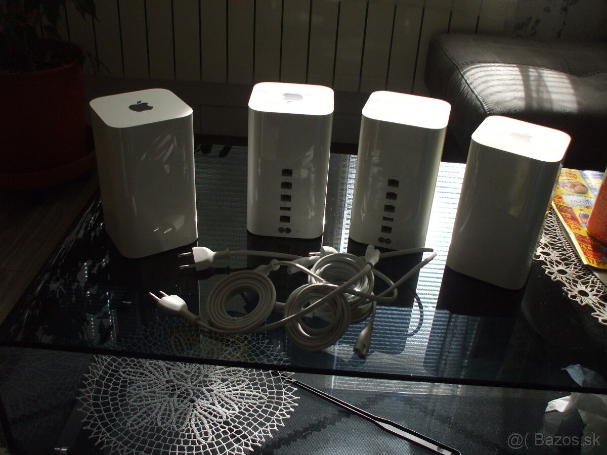 Apple Wi-Fi router AirPort Extreme (model A1521) 6 Gen.