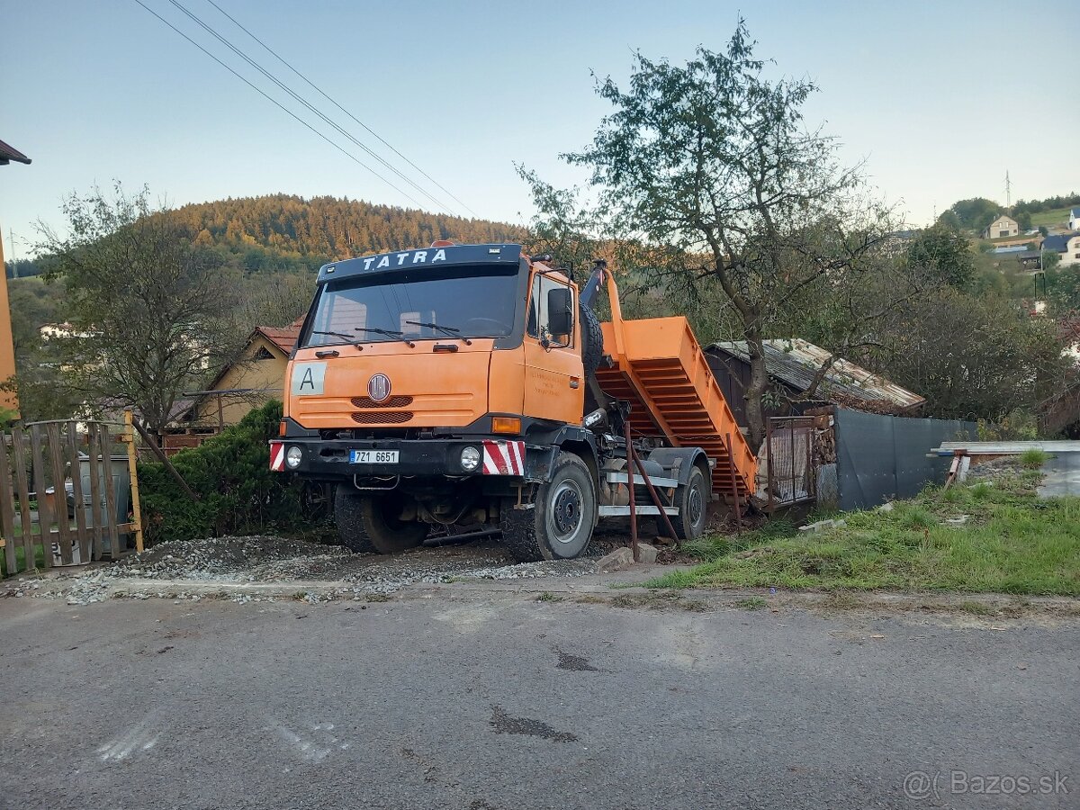 Tatra 4x4 hakovy nosic kontejneru